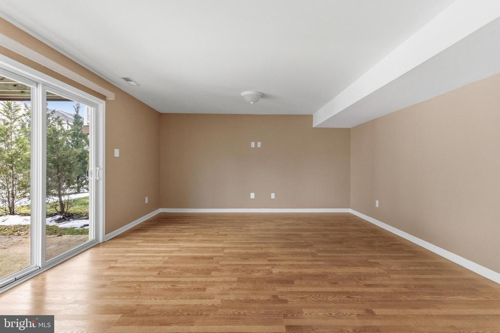 1521 JASON DRIVE