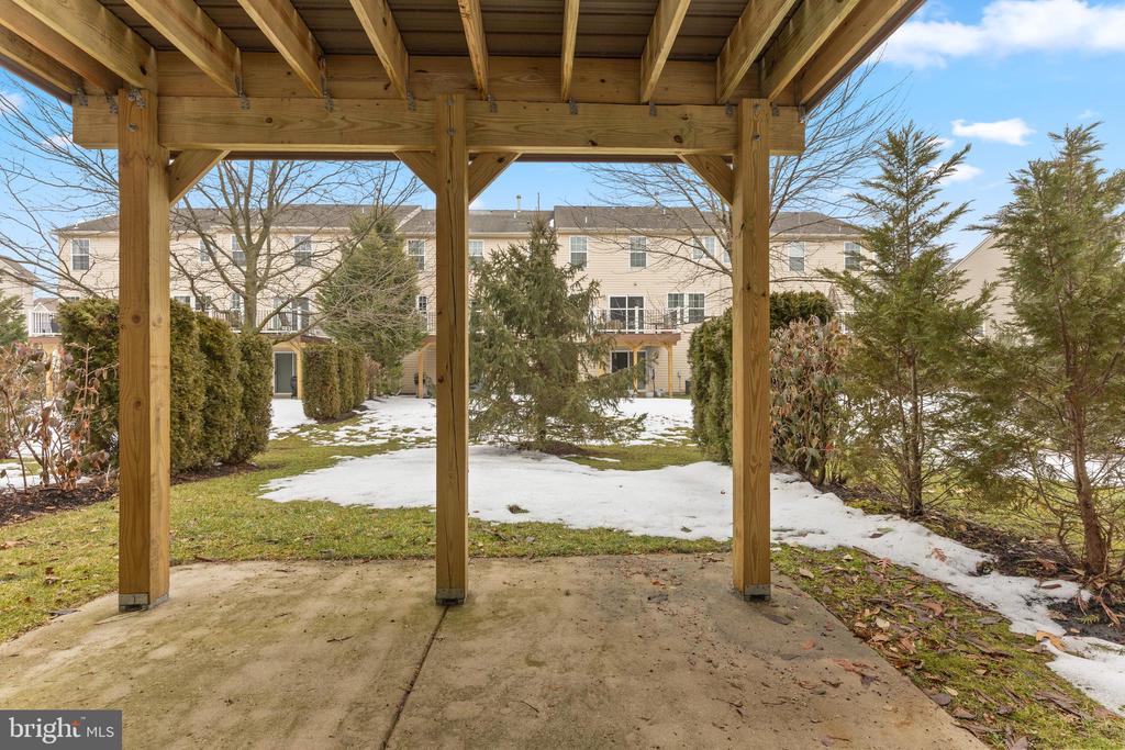 1521 JASON DRIVE
