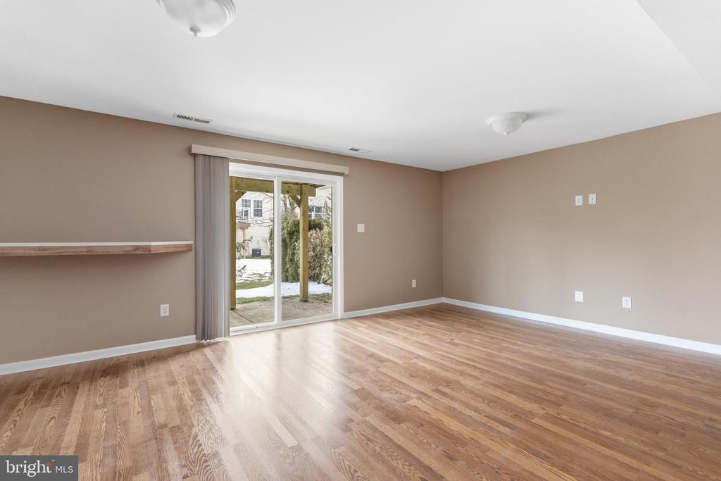1521 JASON DRIVE