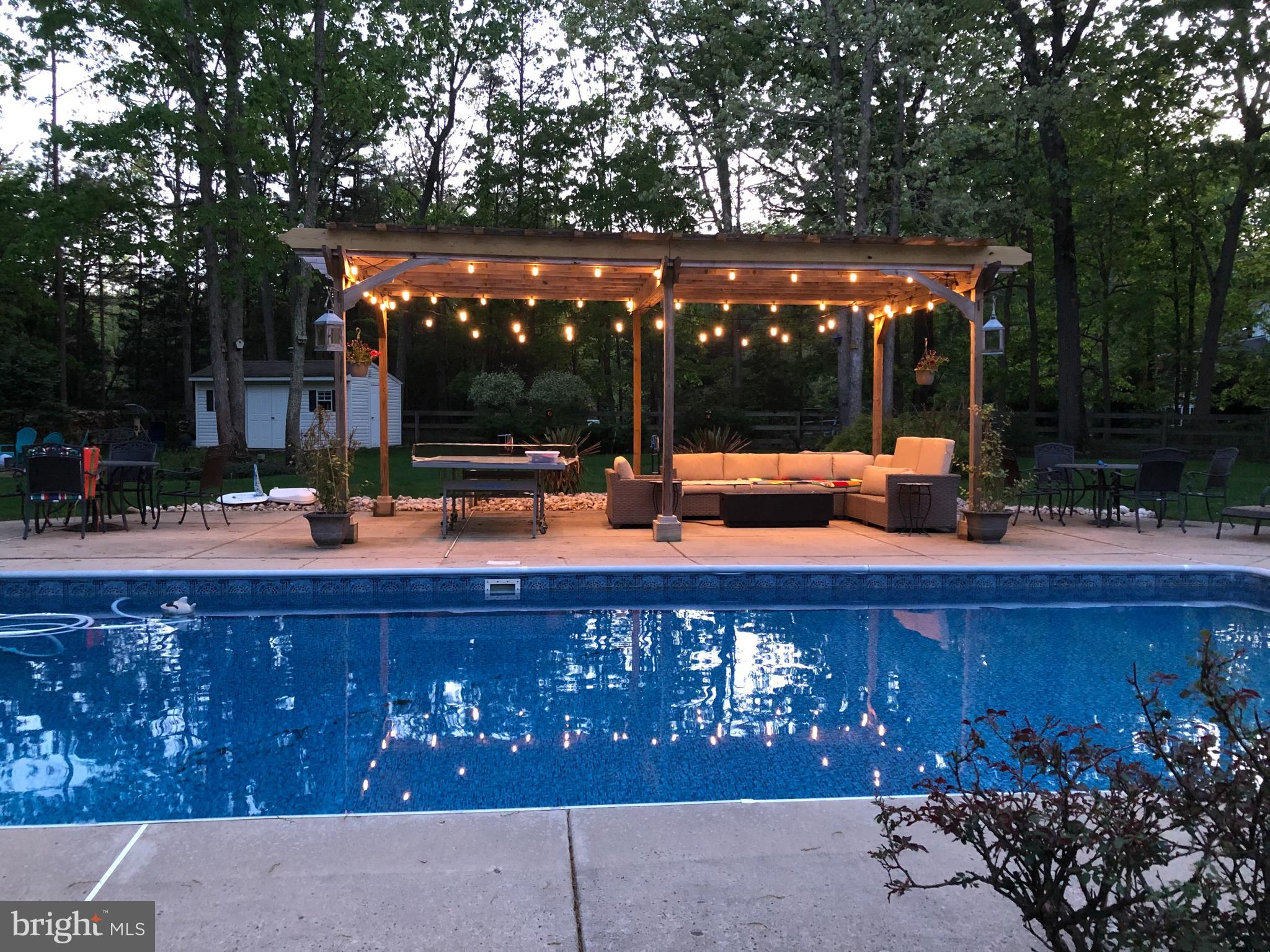 9 WETHERSFIELD DRIVE