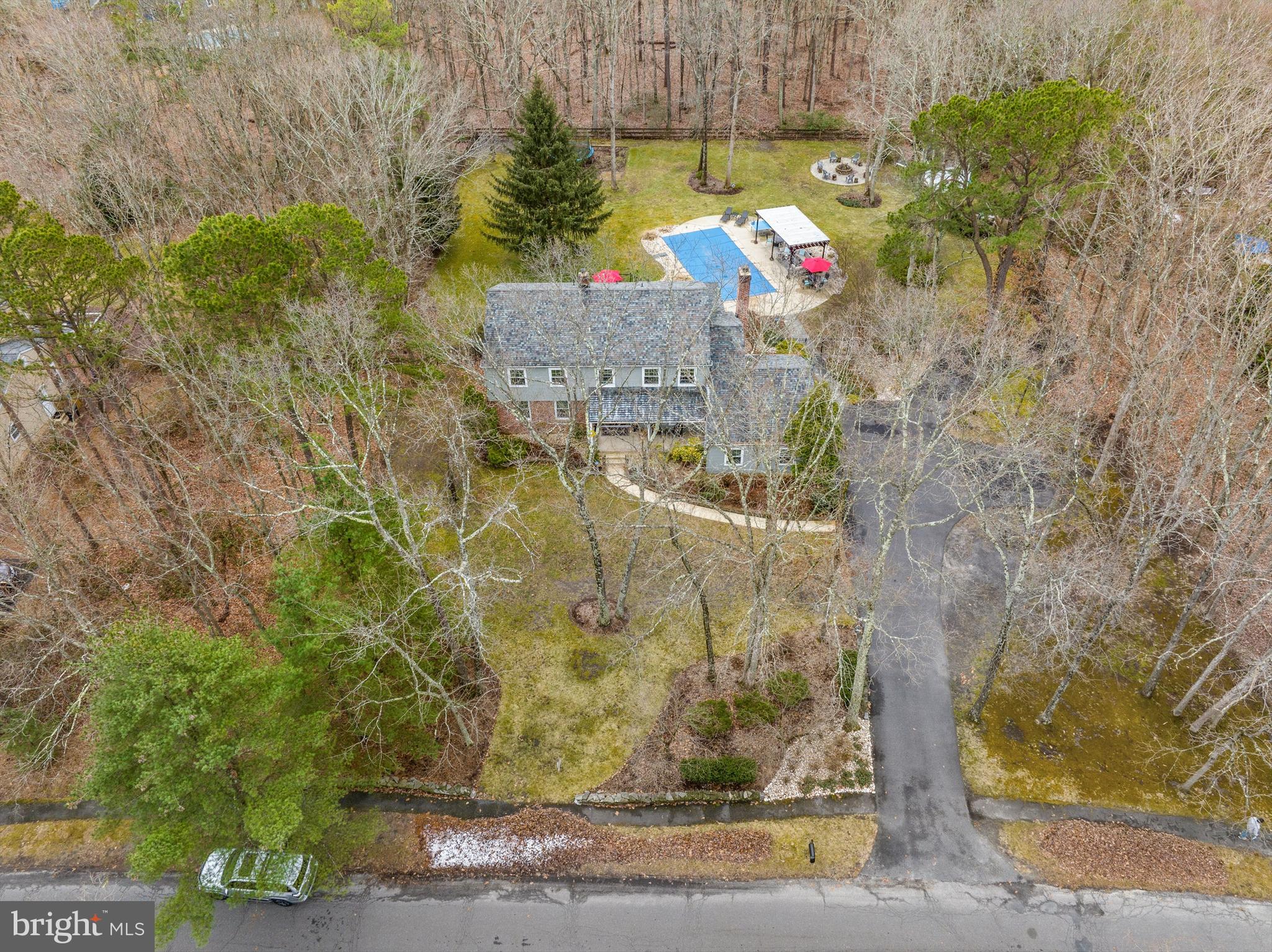 9 WETHERSFIELD DRIVE