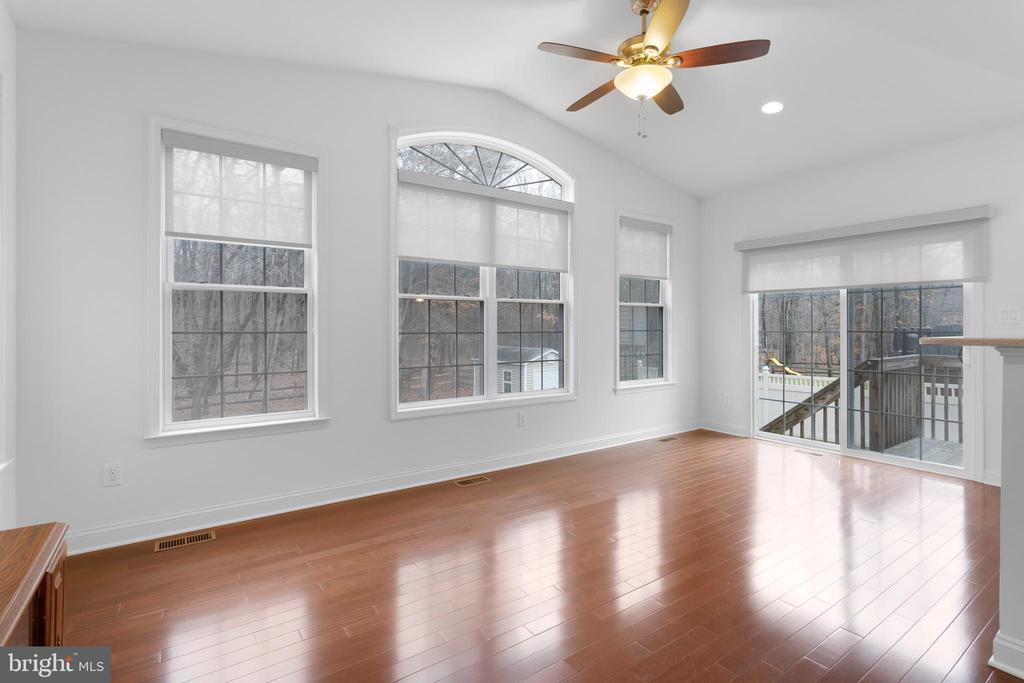9 FOXCROFT WAY
