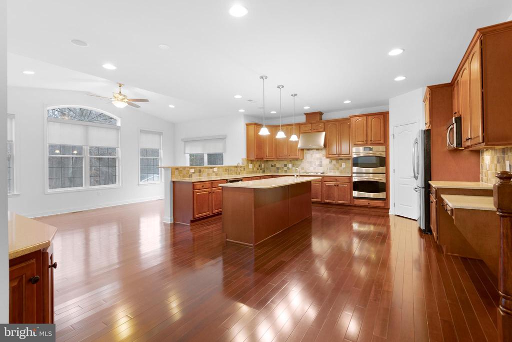 9 FOXCROFT WAY