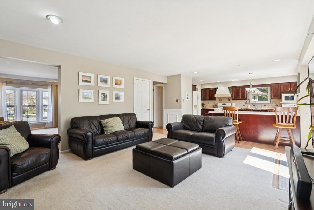 24 WHITECHAPEL DRIVE