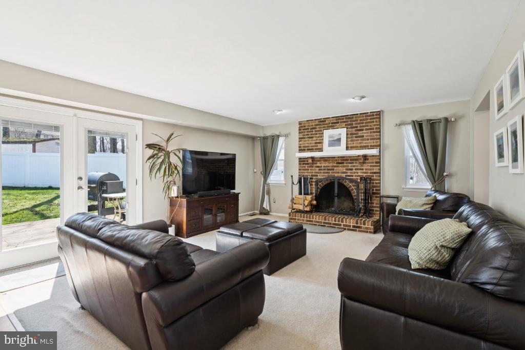 24 WHITECHAPEL DRIVE