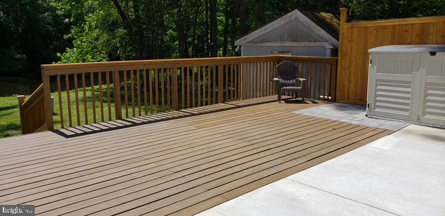 313 BARTON RUN BOULEVARD