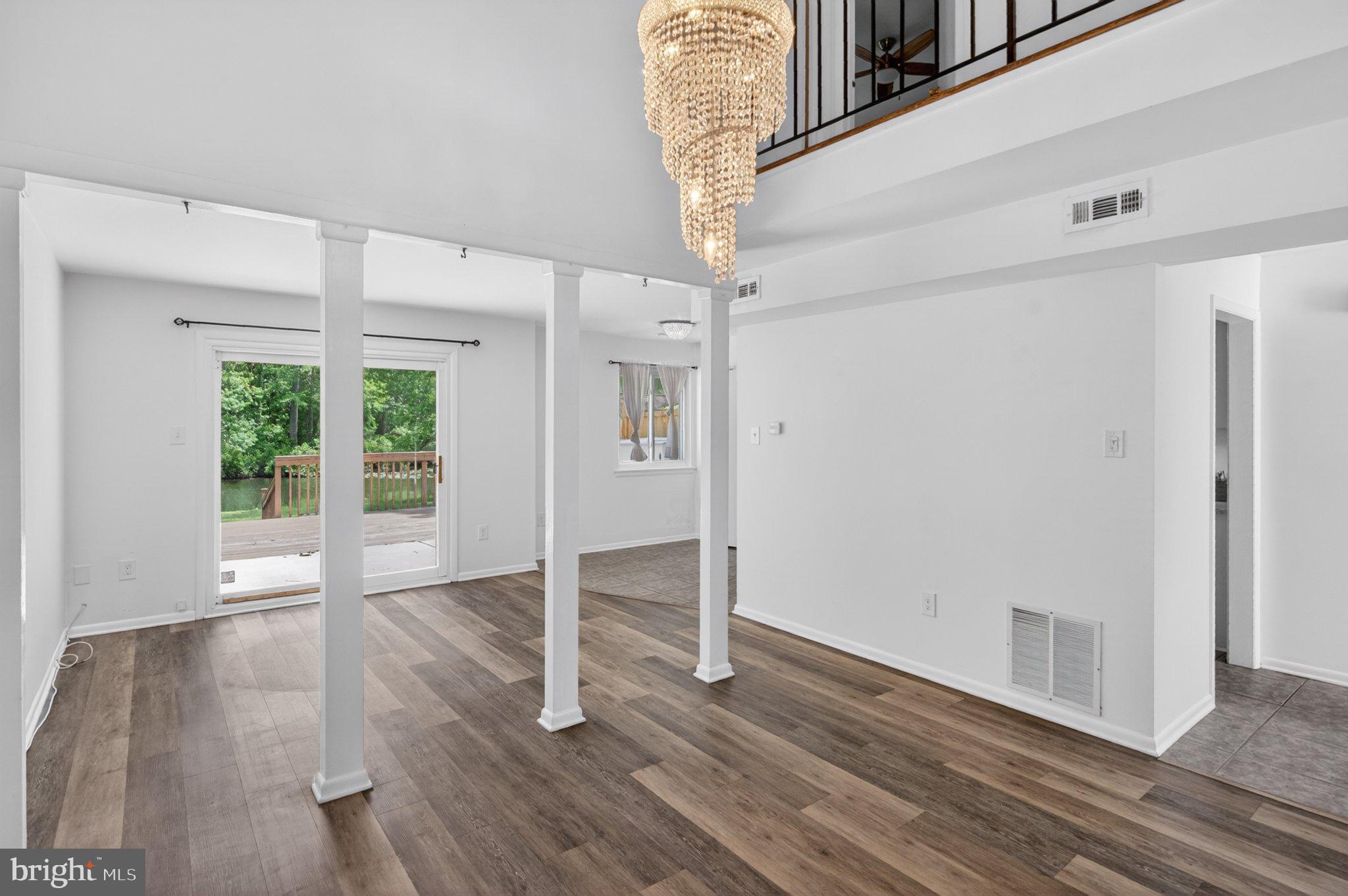 313 BARTON RUN BOULEVARD