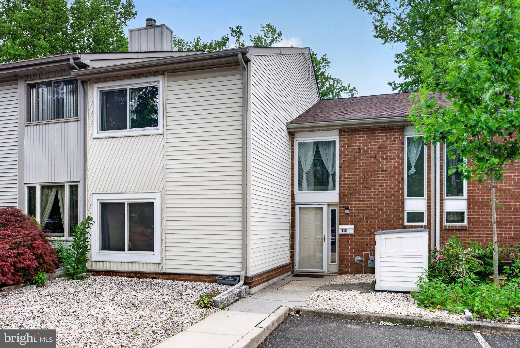 313 BARTON RUN BOULEVARD
