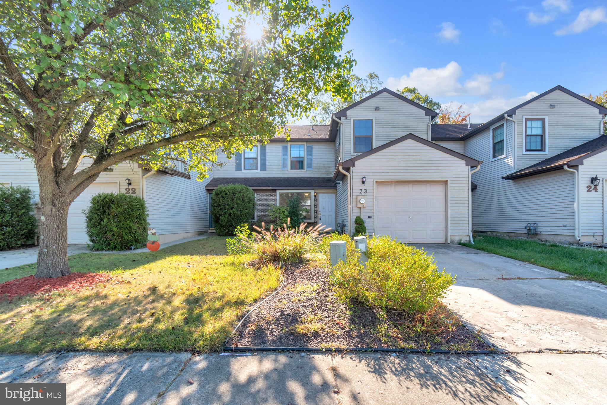 23 E OLEANDER DRIVE
