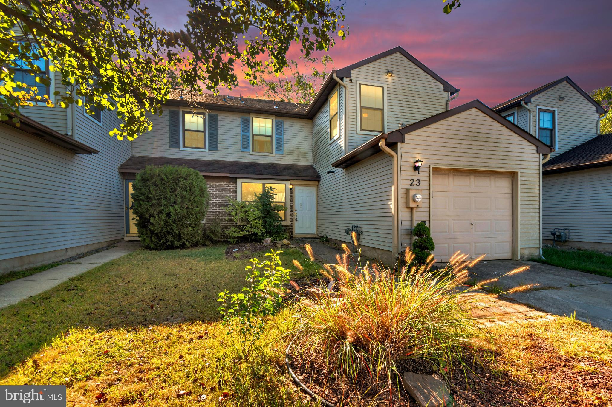 23 E OLEANDER DRIVE
