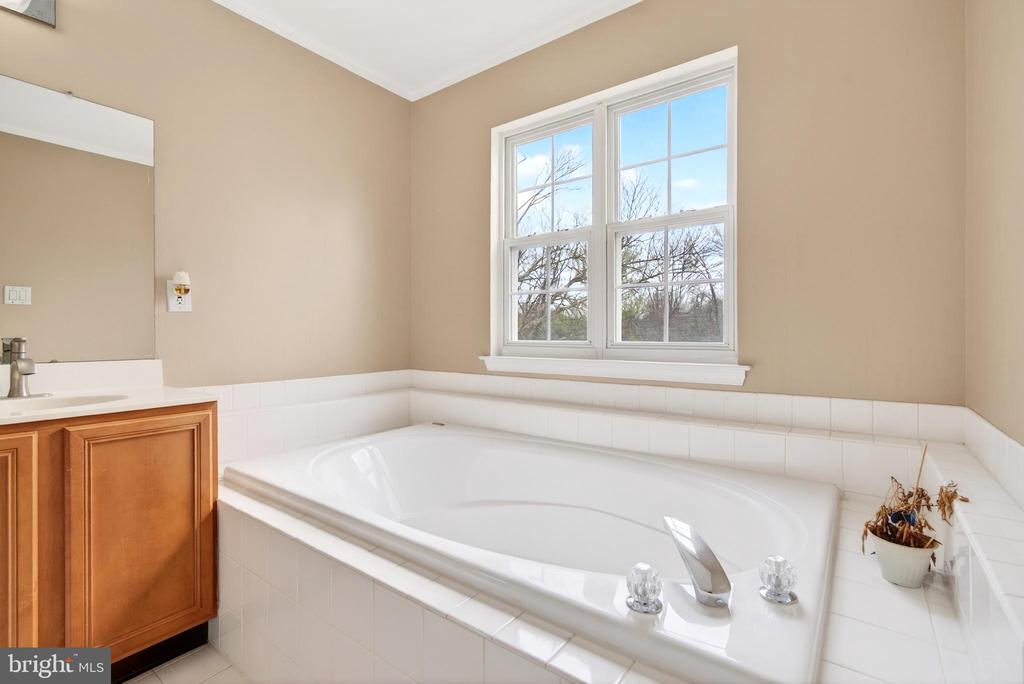 14 WOOD VIEW DRIVE
