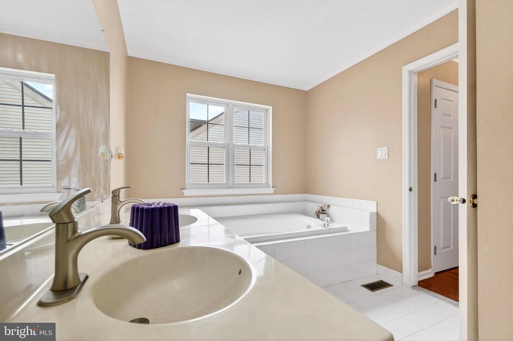 14 WOOD VIEW DRIVE