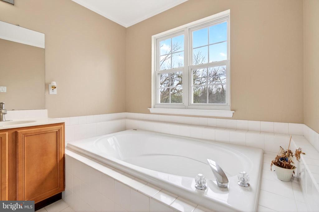 14 WOOD VIEW DRIVE