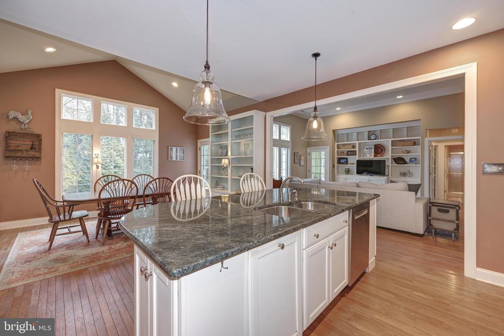 3 SCHOOLHOUSE DRIVE