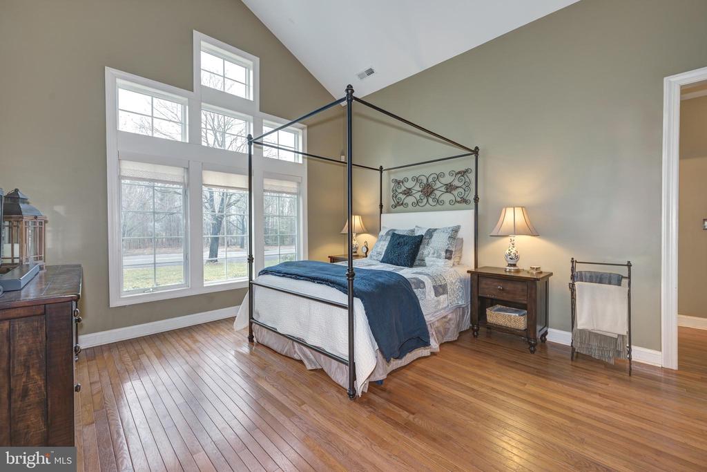 3 SCHOOLHOUSE DRIVE