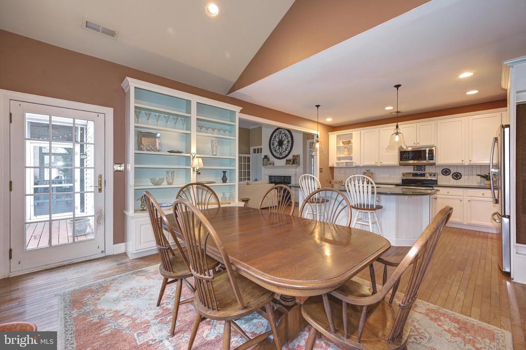 3 SCHOOLHOUSE DRIVE
