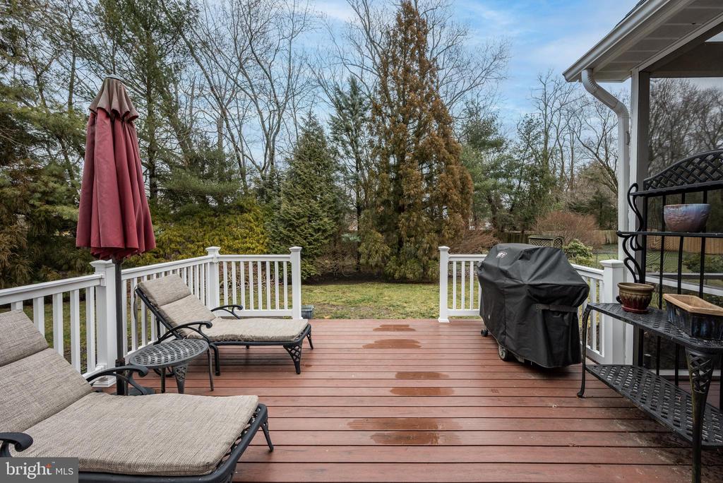 3 SCHOOLHOUSE DRIVE