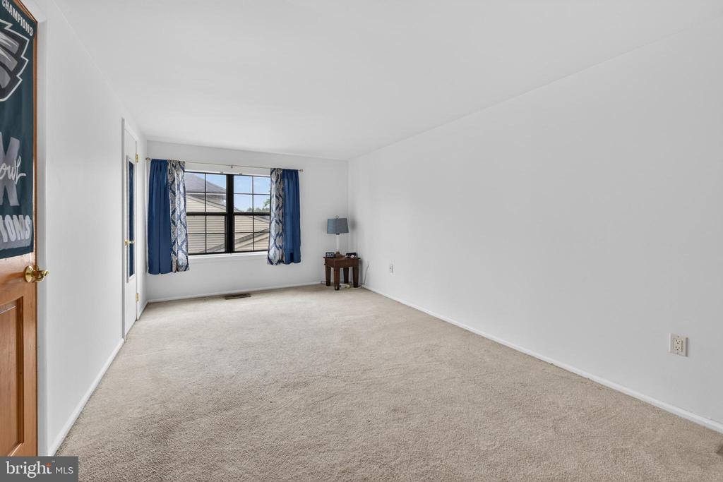 3 MEADOWRUE DRIVE