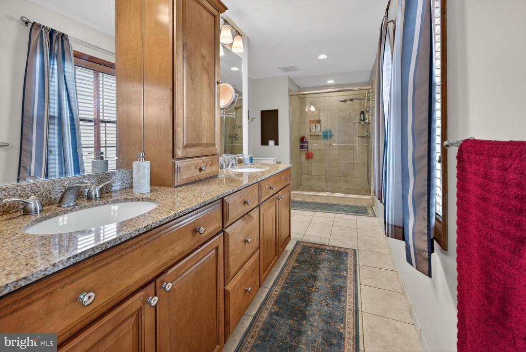 3 MEADOWRUE DRIVE