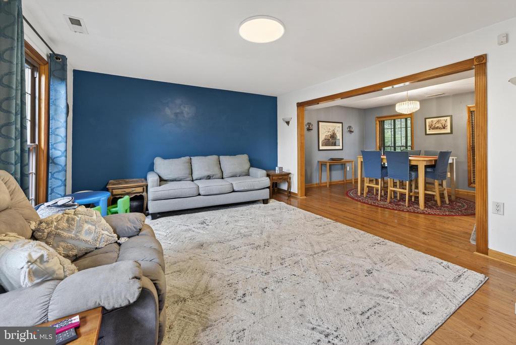 3 MEADOWRUE DRIVE