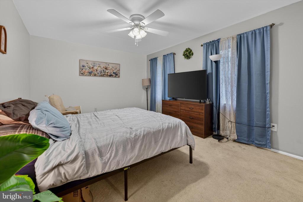 3 MEADOWRUE DRIVE