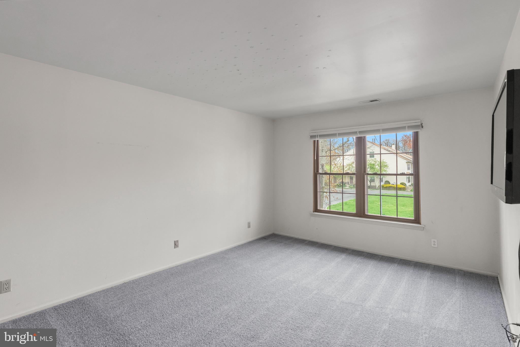 164 BRADFORD COURT B