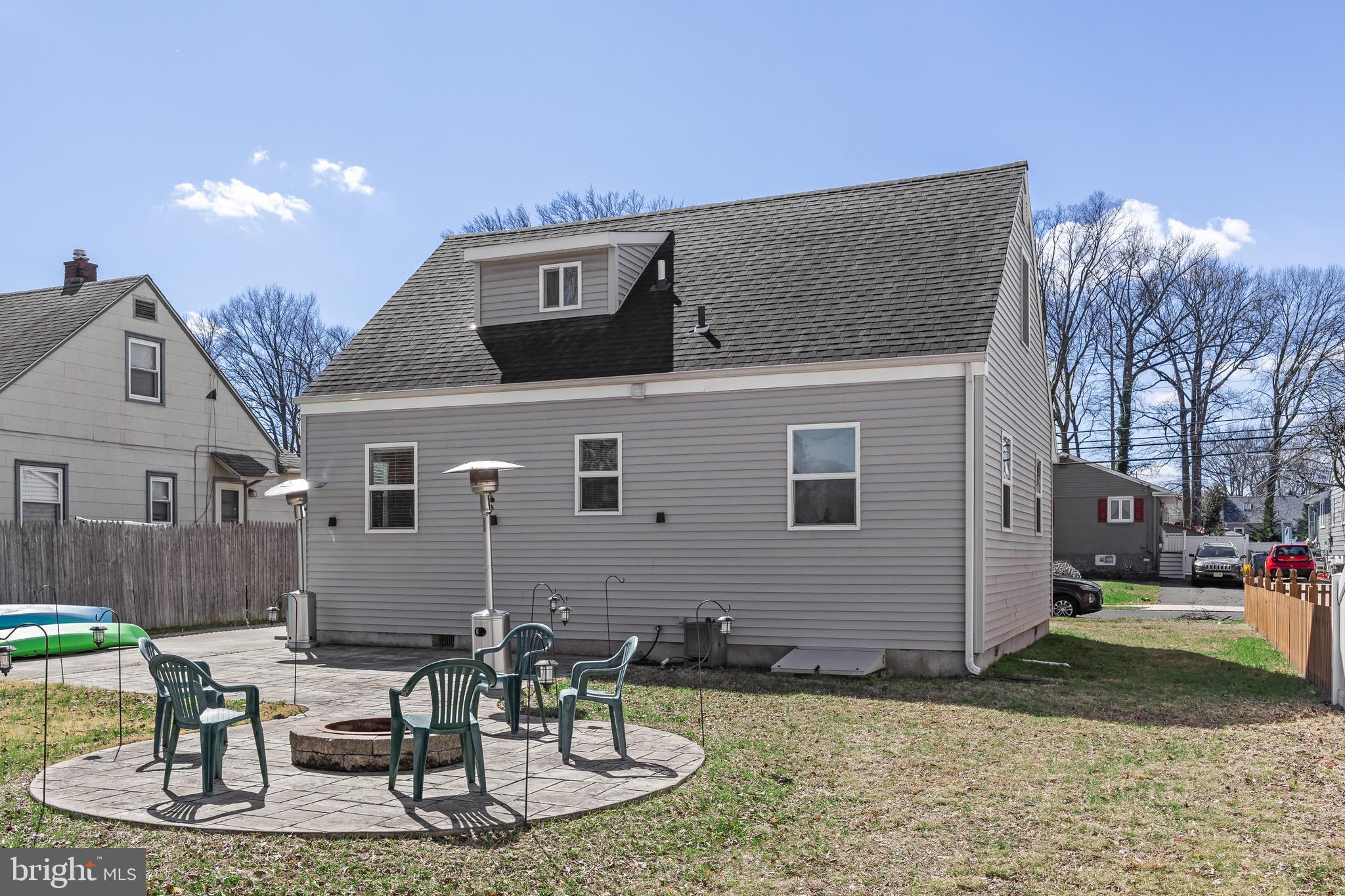 427 CUTLER AVENUE
