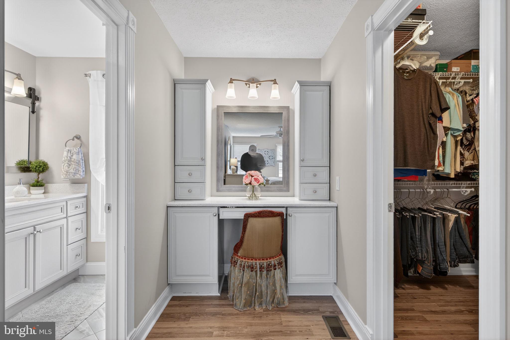 210 COUNTRY FARMS ROAD