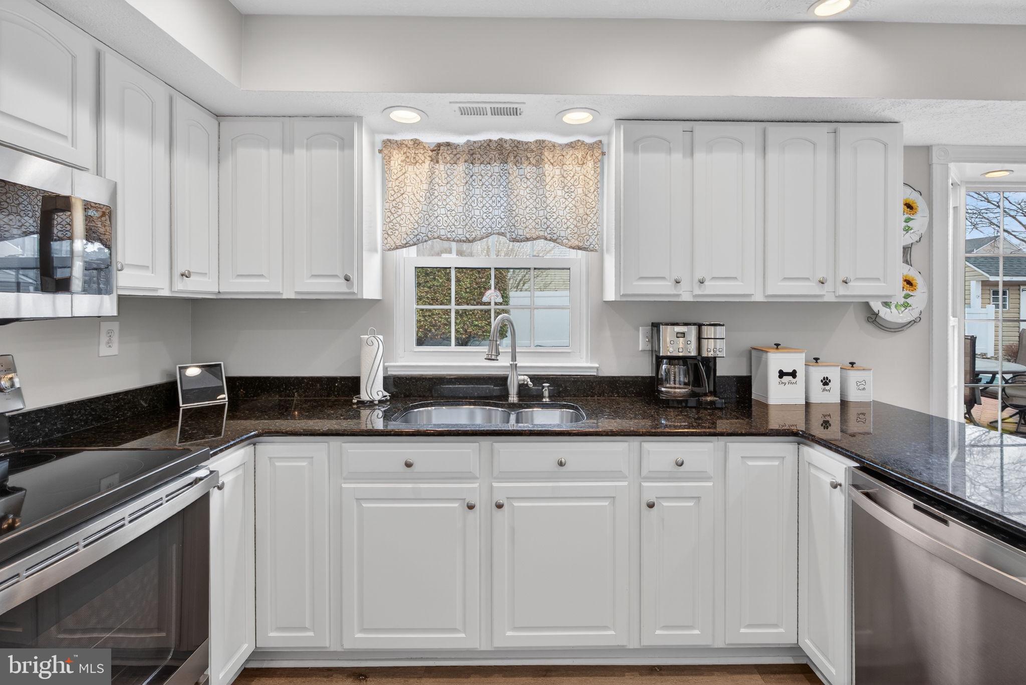 210 COUNTRY FARMS ROAD