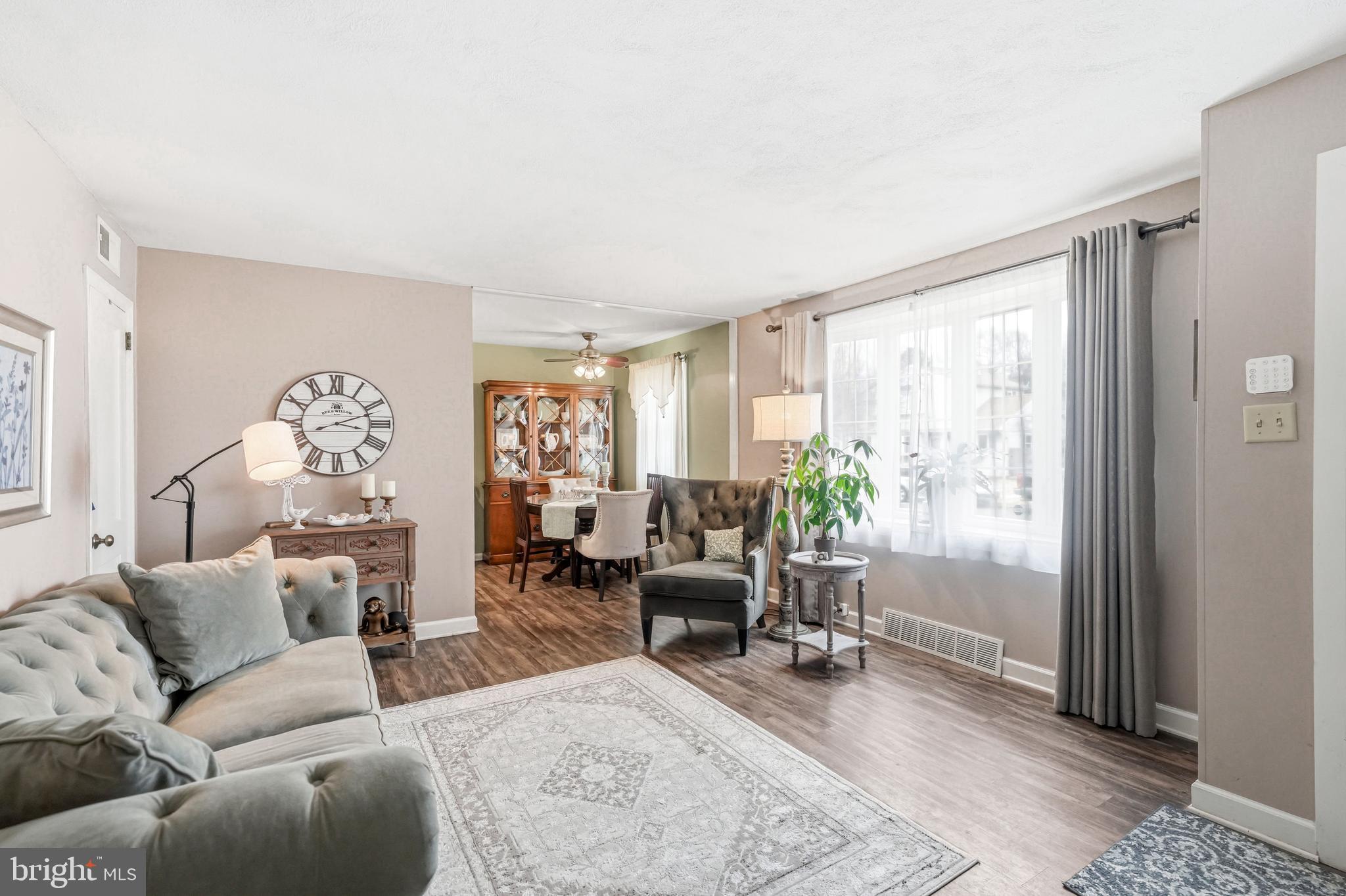 6 WOODBINE AVENUE