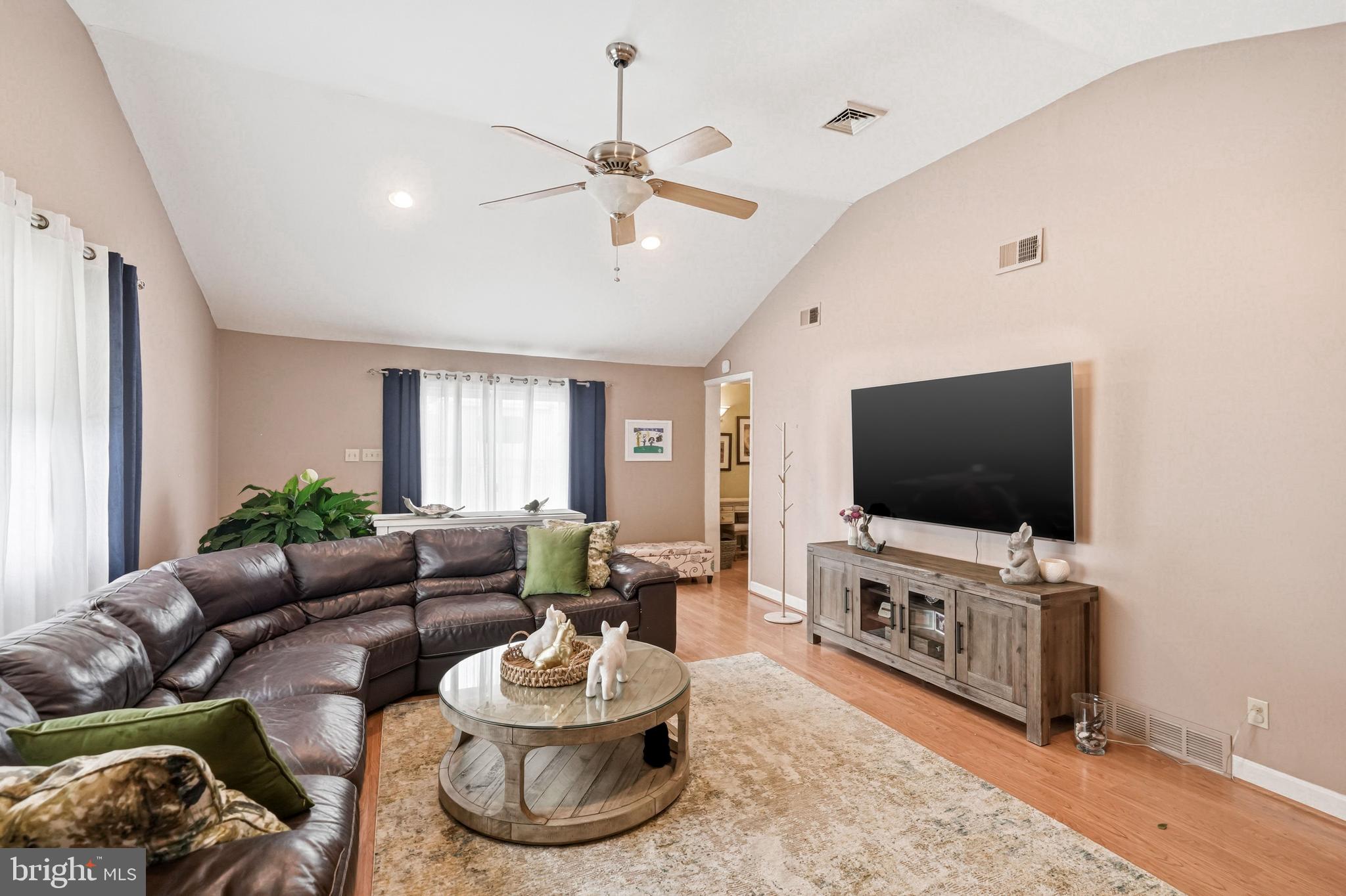 6 WOODBINE AVENUE