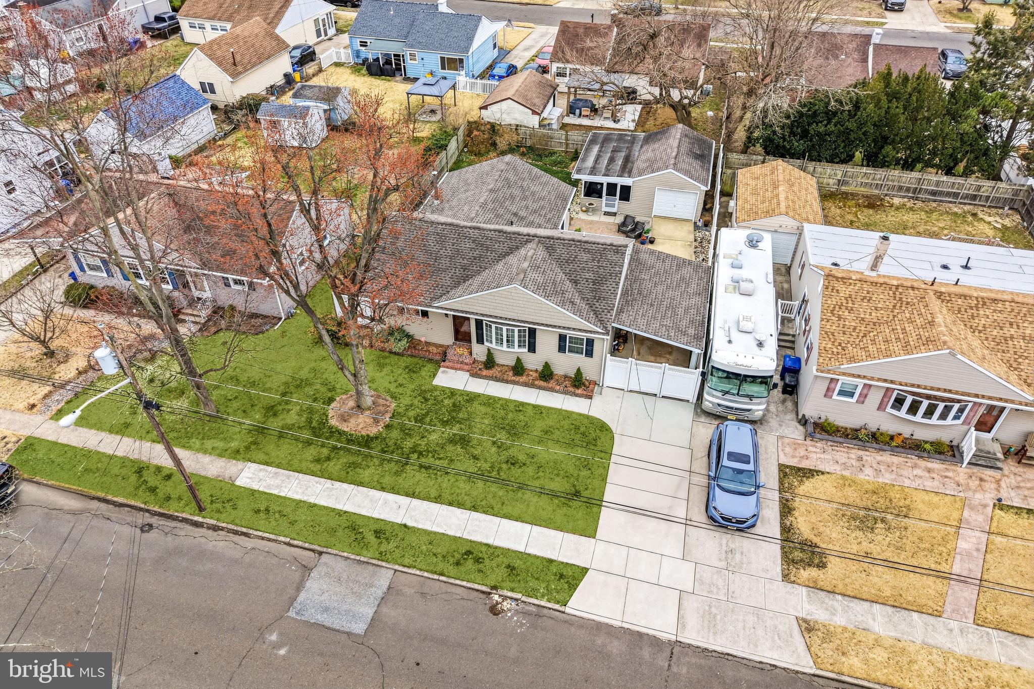 6 WOODBINE AVENUE