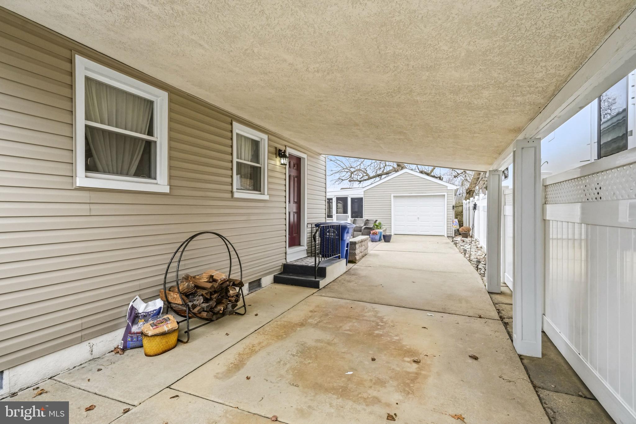 6 WOODBINE AVENUE