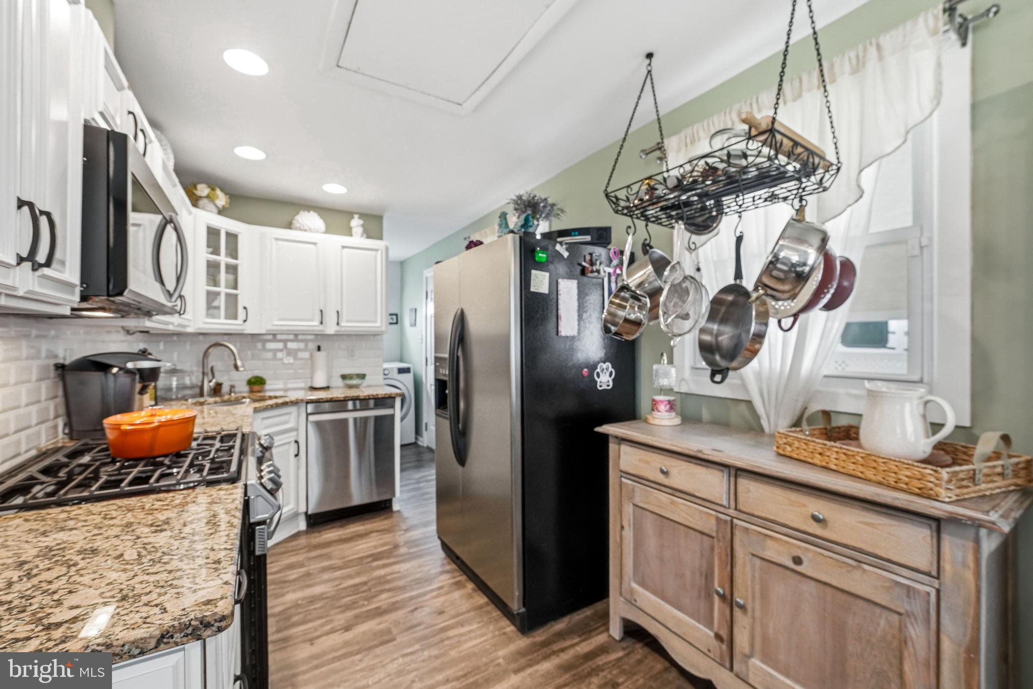 6 WOODBINE AVENUE
