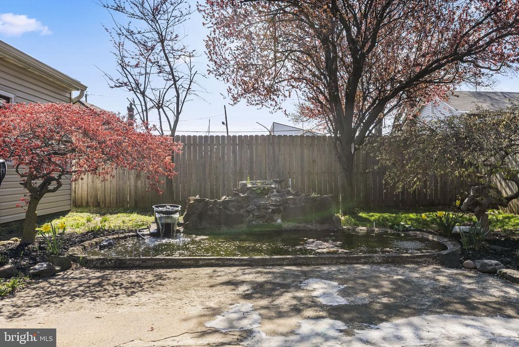 61 ALDEN AVENUE