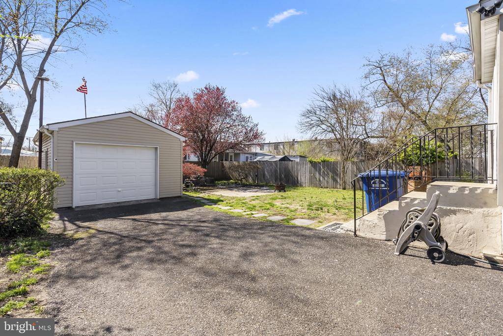 61 ALDEN AVENUE