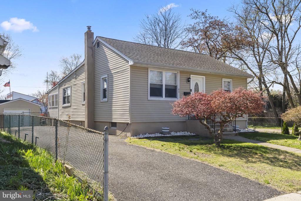 61 ALDEN AVENUE