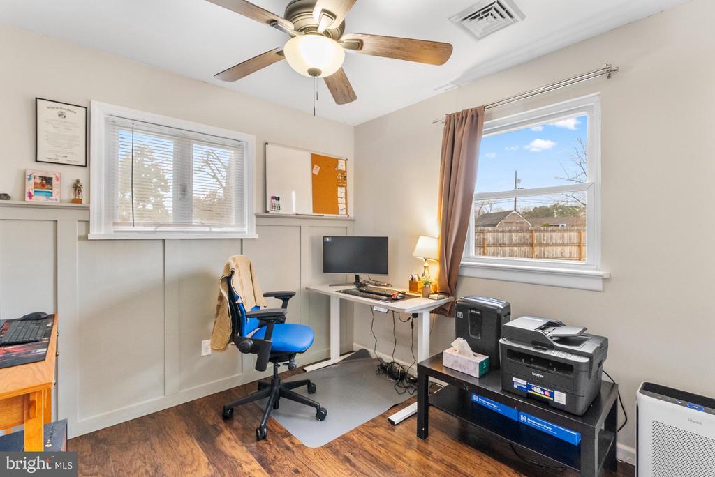 236 CHIPPEWA TRAIL