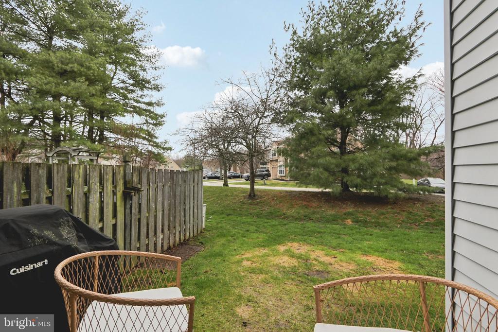 420 JAMESTOWN COURT