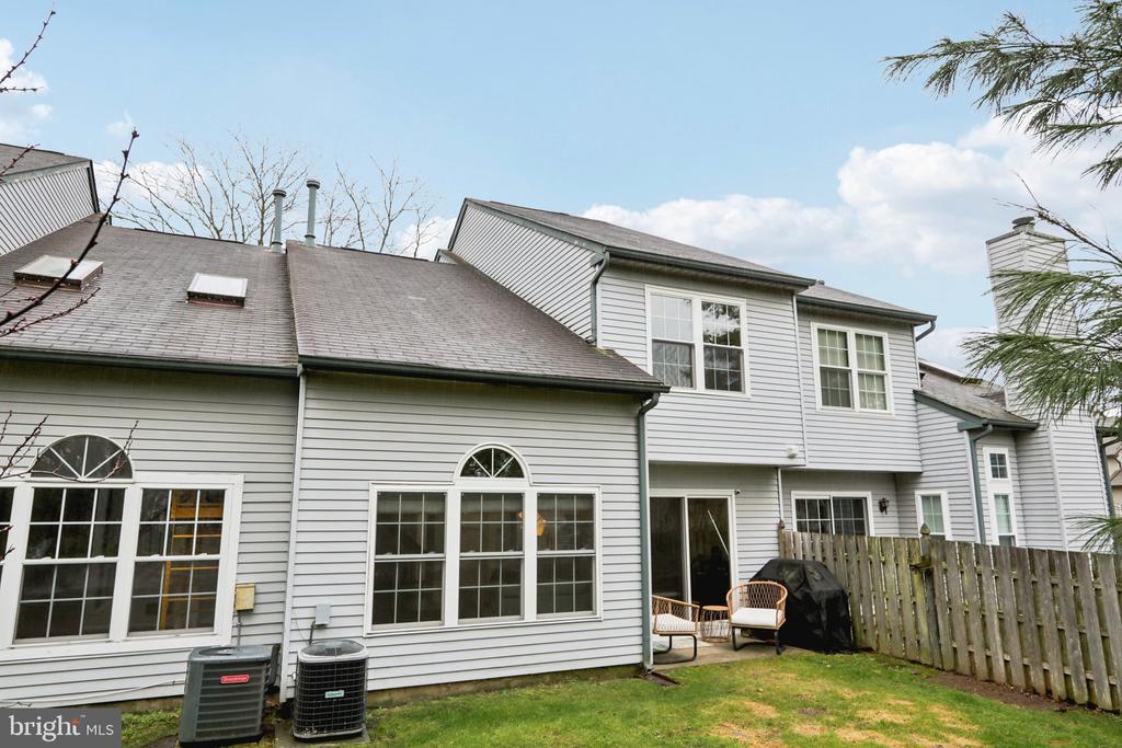 420 JAMESTOWN COURT