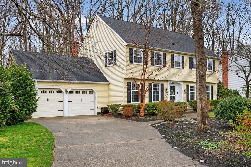 211 SUNNY JIM DRIVE