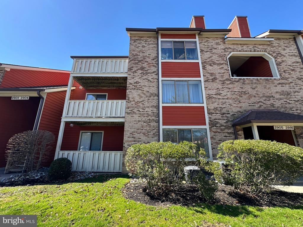 2905 AUBURN COURT