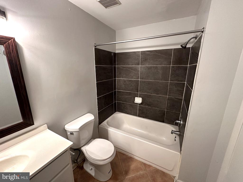 2905 AUBURN COURT