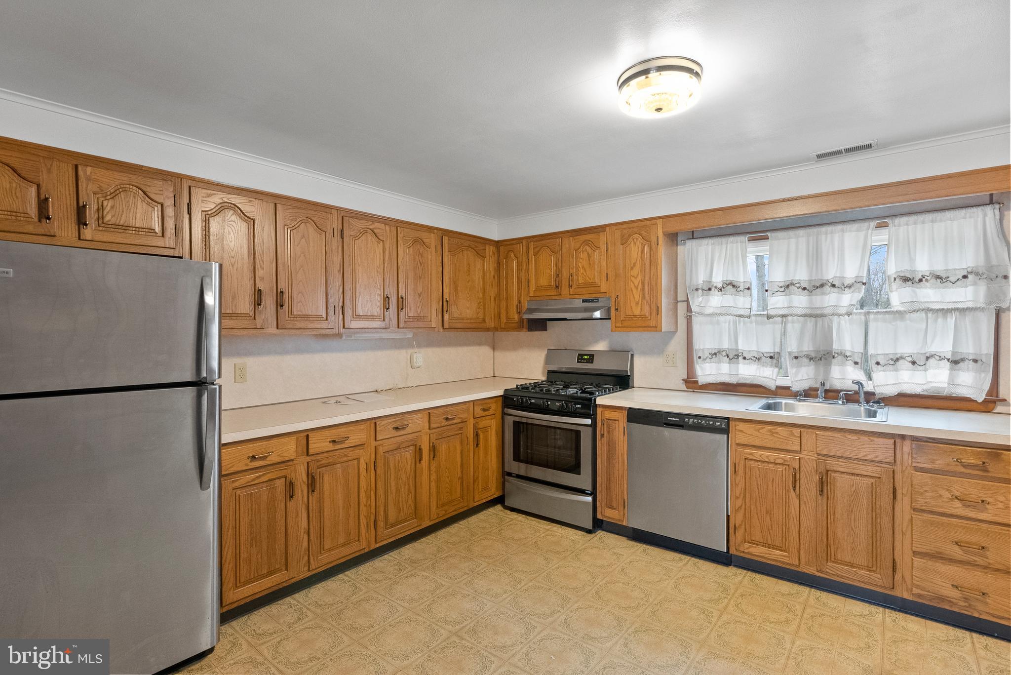 1155 S FAIRVIEW STREET