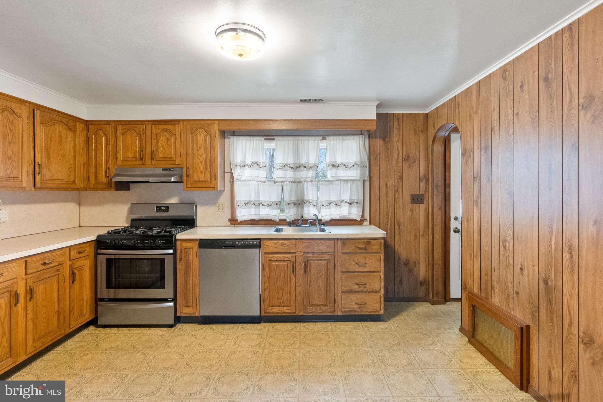 1155 S FAIRVIEW STREET