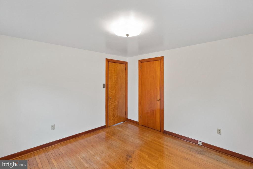 1155 S FAIRVIEW STREET