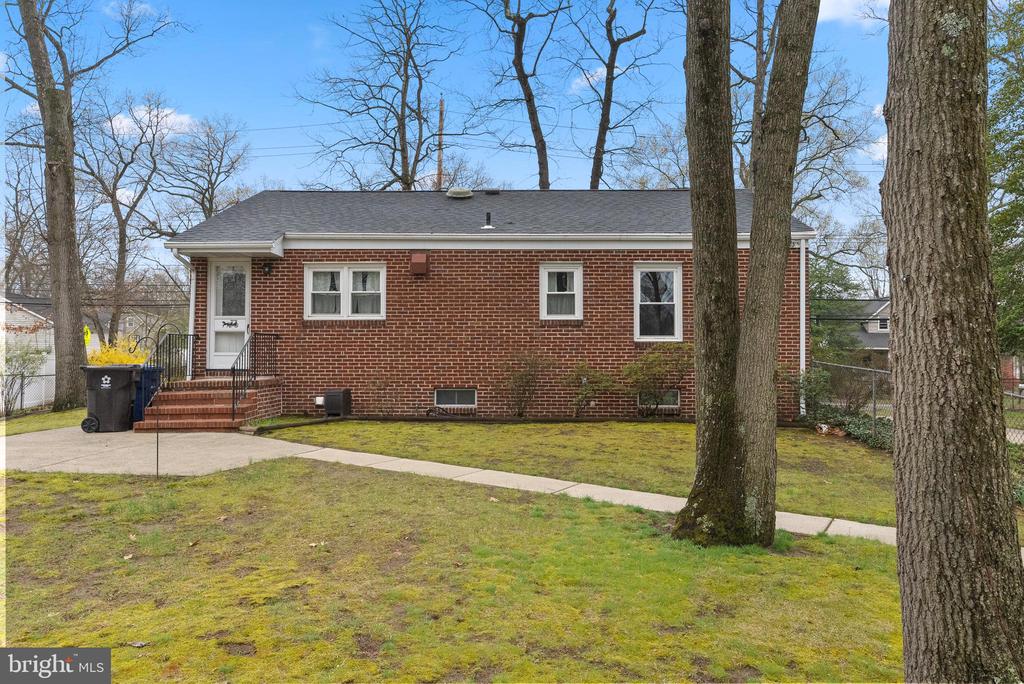 1155 S FAIRVIEW STREET