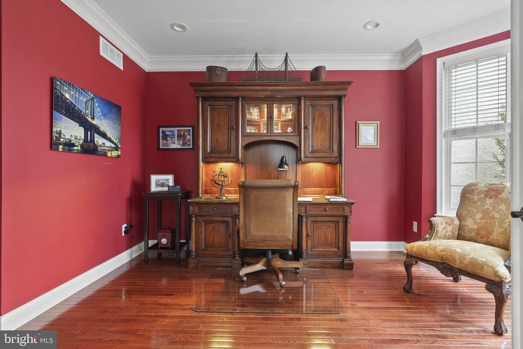 1 BERGAN COURT