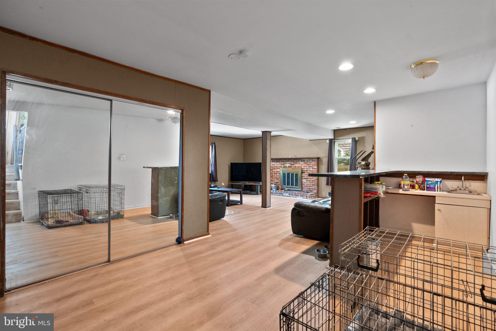 112 WILLIAMSBURG WAY