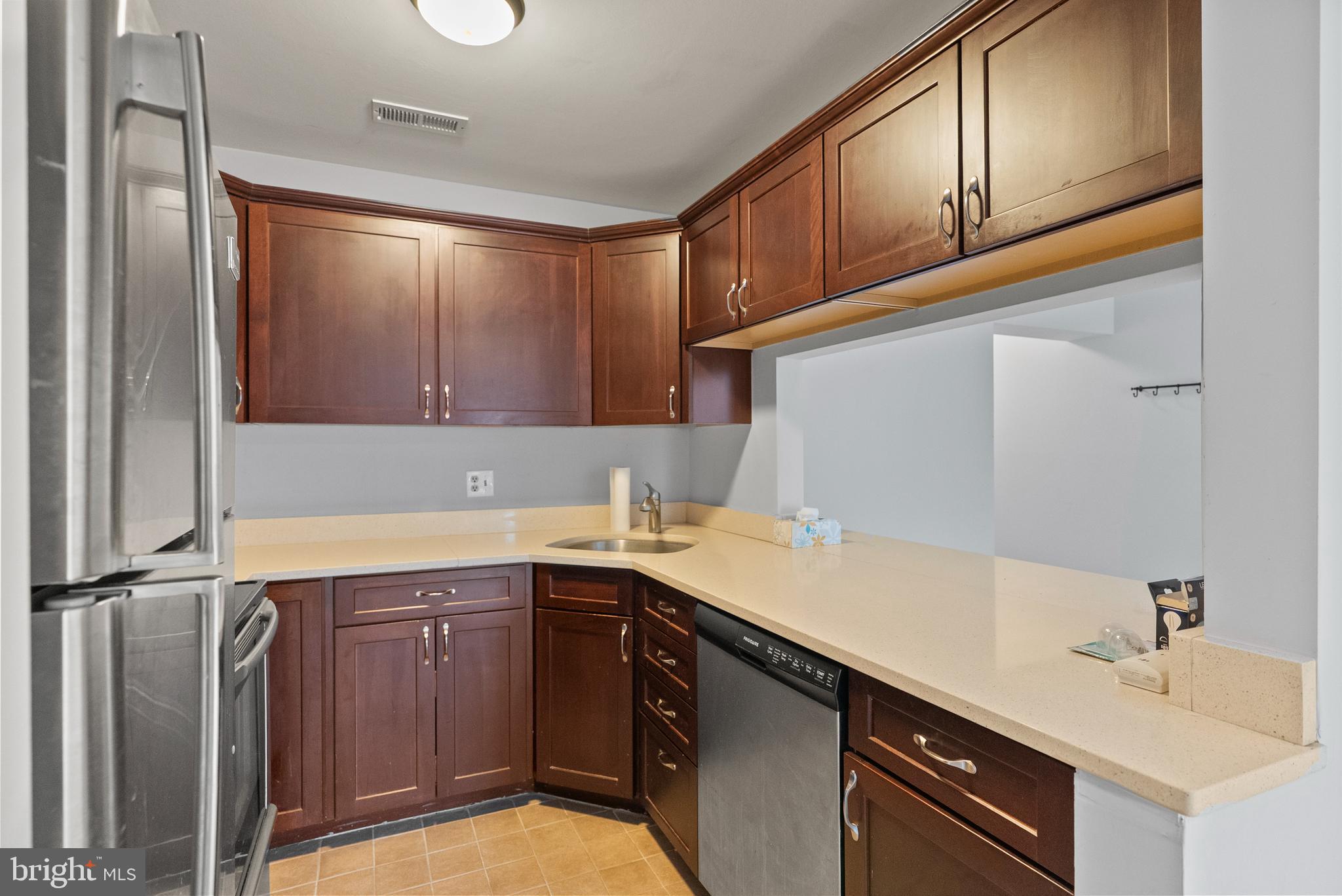 4820 ABERDEEN DRIVE B